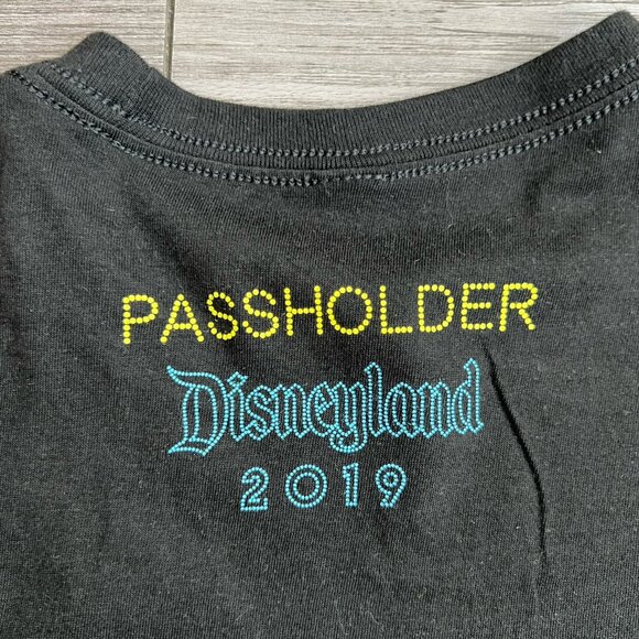 Disneyland Passholder Exclusive Main Street Electrical Parade Black Tee Size S - Picture 4 of 5